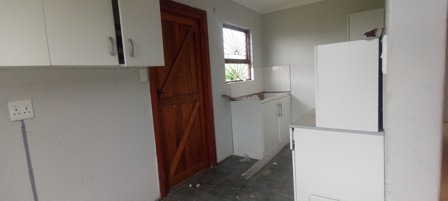 3 Bedroom Property for Sale in Sunnyridge Eastern Cape